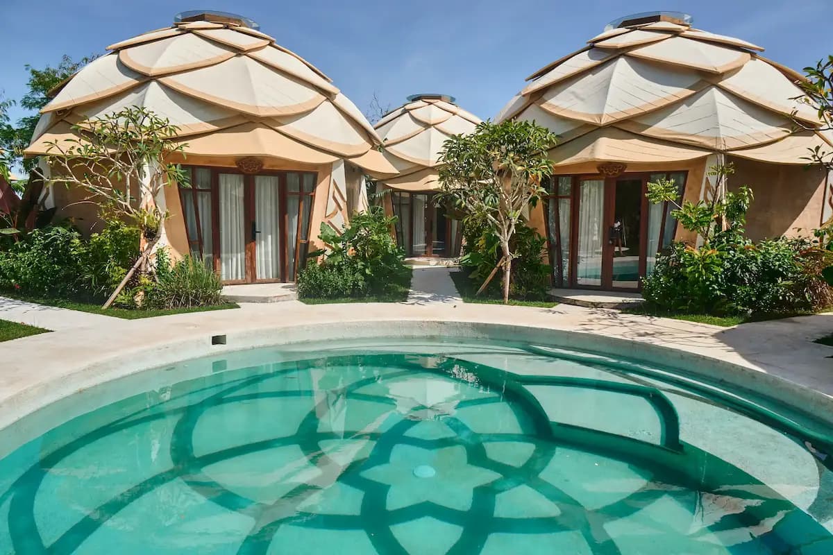 Find your perfect place to stay at Nuanu. test